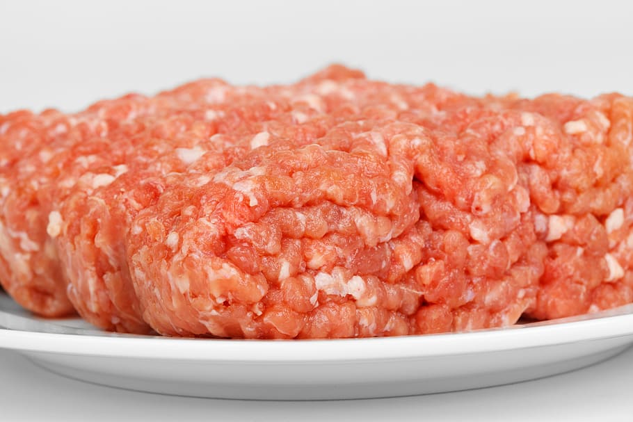 raw ground meat, plate, beef, close-up, cooking, diet, food, fresh, HD wallpaper