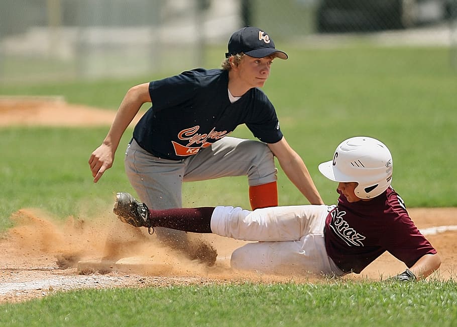 two boy playing baseball on base saving, players, action, sliding HD wallpaper