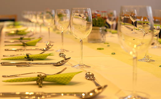 clear wine glass lot on the table, festival, cover table, banquet table HD wallpaper