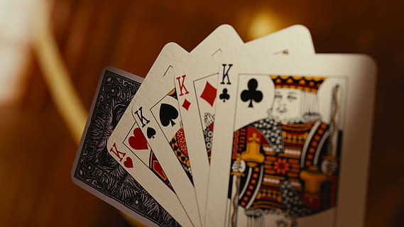 play-cards-card-casino-game-heart-fun-thumbnail.jpg