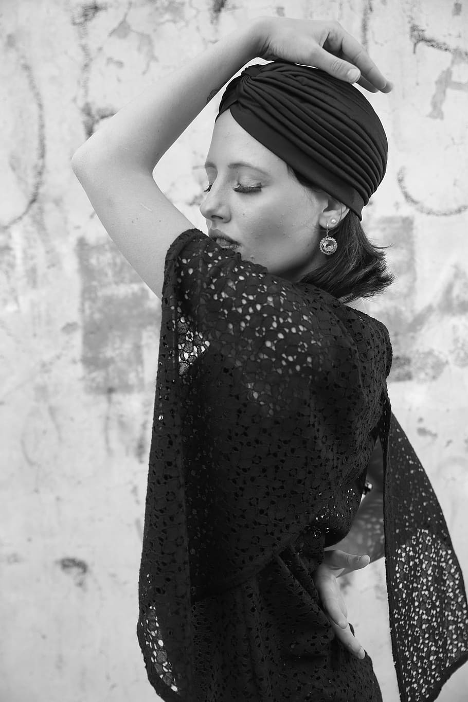 grayscale wearing cardigan and turban, woman, elegance, lady HD wallpaper