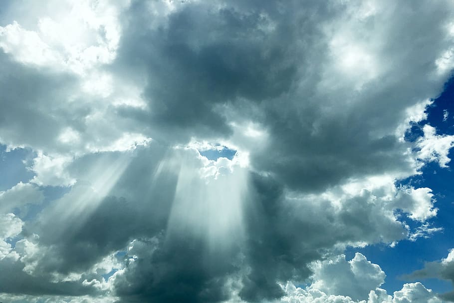 Sun Light Shining Down from the Sky, bright, clouds, daylight, HD wallpaper