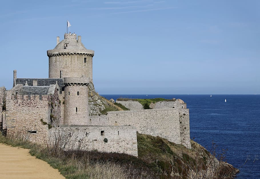 castle, ocean, atlantic, architecture, france, sea, water, history HD wallpaper