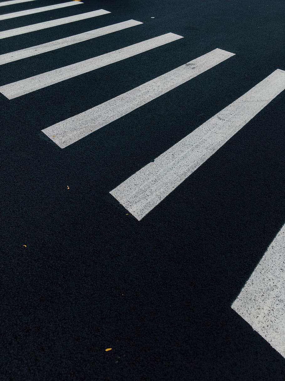 Crosswalk | Minimalist wallpaper, Minimal desktop wallpaper, Wallpaper  pictures