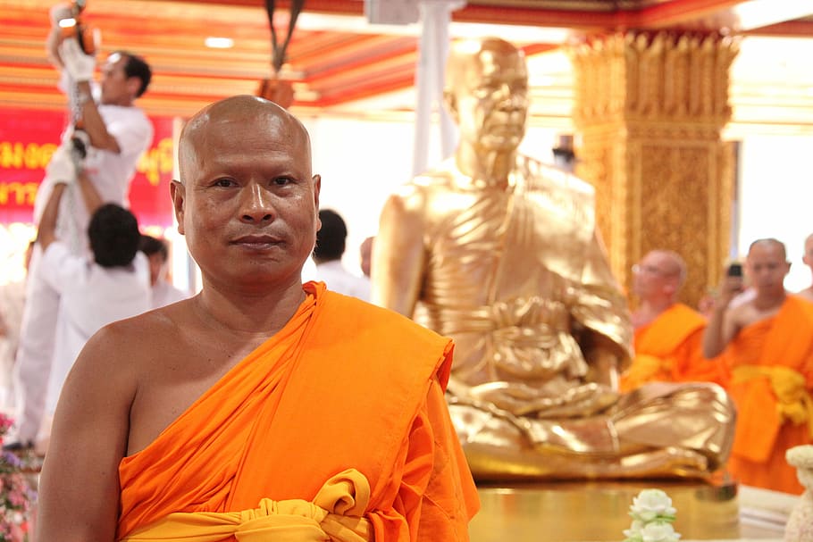 buddhist, buddhists, monks, robe, orange, thailand, wat, phra dhammakaya HD wallpaper