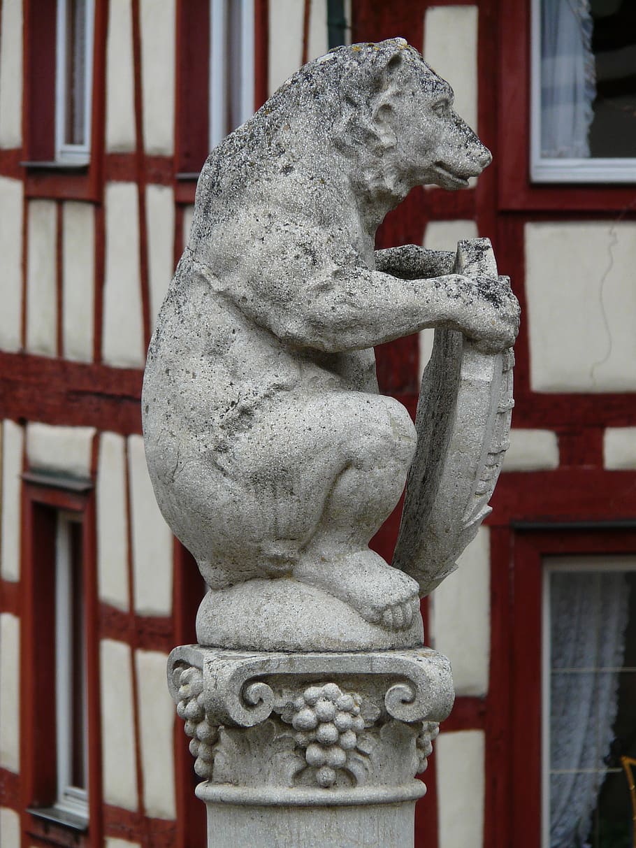 figure, statue, bear, lion, animal, shield, city, stone, characters HD wallpaper