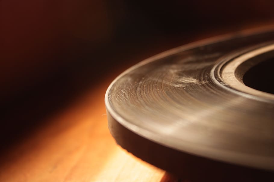 disk, curve, metal, copy space, single object, indoors, close-up HD wallpaper
