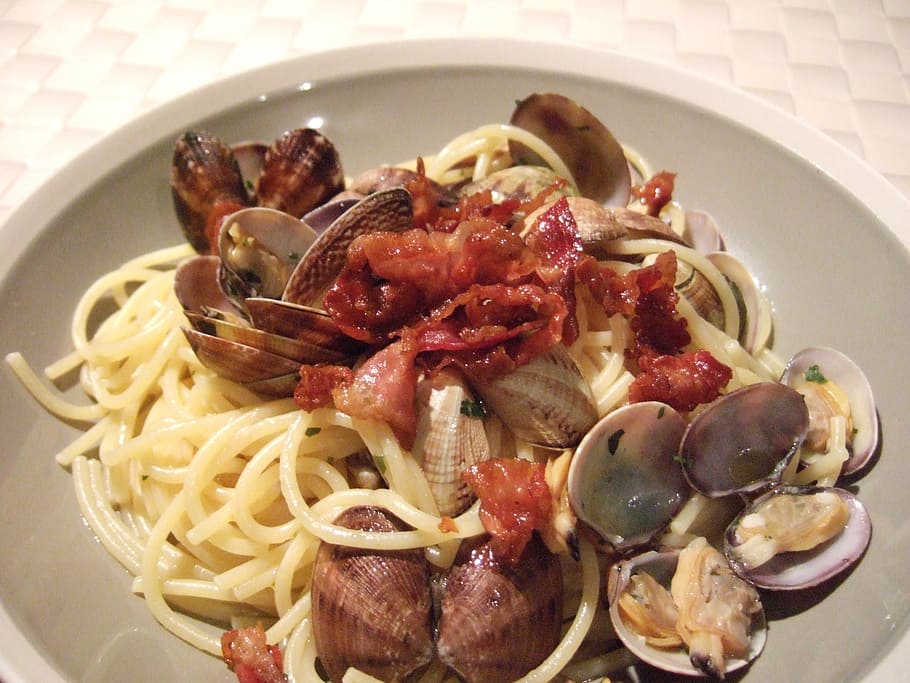 spaghetti, clams, bacon, food and drink, italian food, pasta HD wallpaper