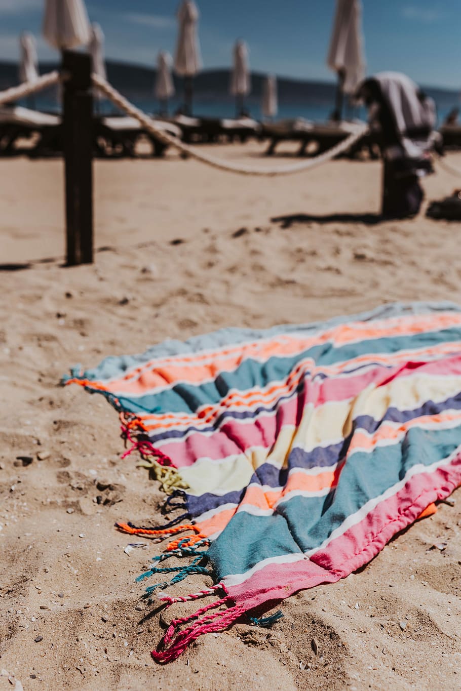 Beach towels 1080P, 2K, 4K, 5K HD wallpapers free download | Wallpaper