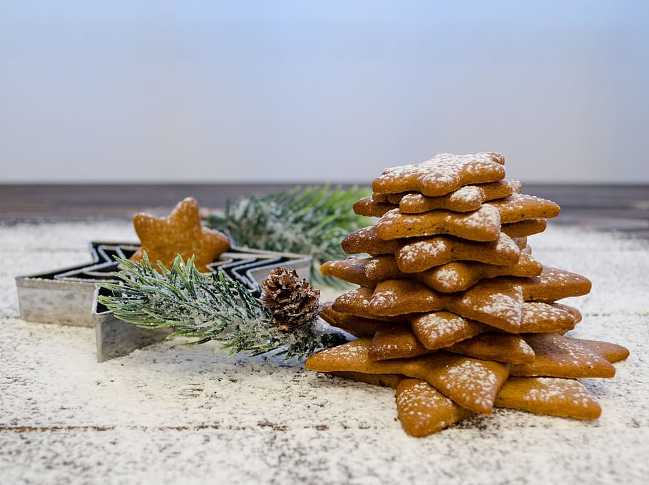 cookies, gingerbread, pastry, dessert, christmas, food, food and drink HD wallpaper