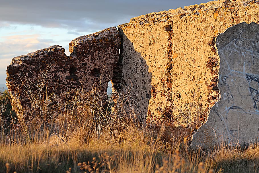 view, ruin, fort, fortification, village, sun, outside, stone wall HD wallpaper