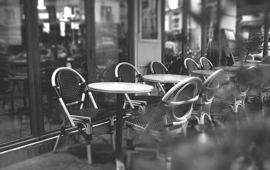 building, cafe, bar, restaurant, black and white, tables, chairs, HD wallpaper