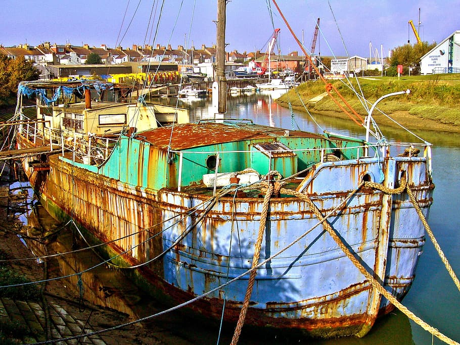 Rusting, Old, Boat, Houseboat, rusty, old boat, depilated, no people HD wallpaper
