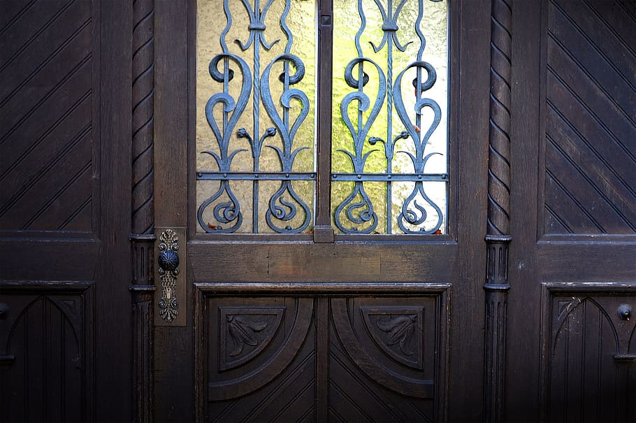 brown wooden closed door, Villa, Input, Portal, Grid, blacksmithing HD wallpaper