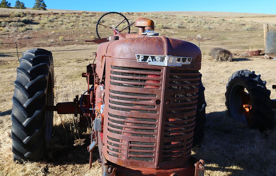tractor, outdoors, old, day, land, nature, field, land vehicle HD wallpaper