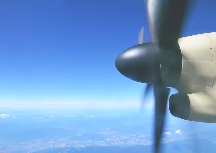 aerial photography of black and white propeller, powered on plane propeller HD wallpaper