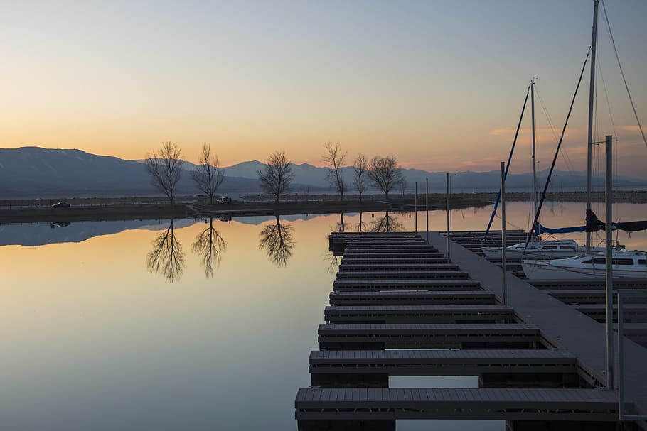 sunset, dusk, docks, boats, marina, water, reflection, sky HD wallpaper