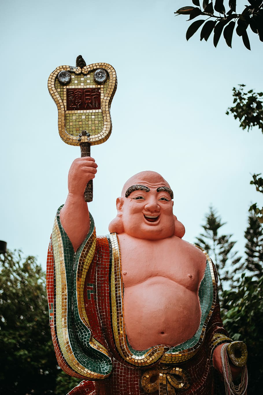 Hong Kong, Buddha under clear sky, statue, hand, holding, mosaic HD wallpaper