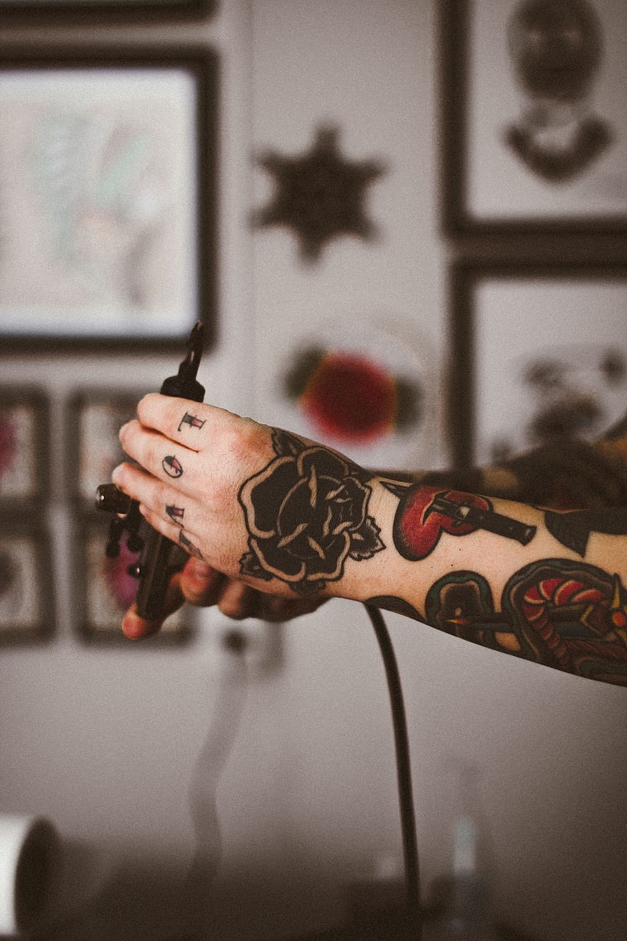 hand, arm, body, tattoo, indoors, focus on foreground, one person HD wallpaper