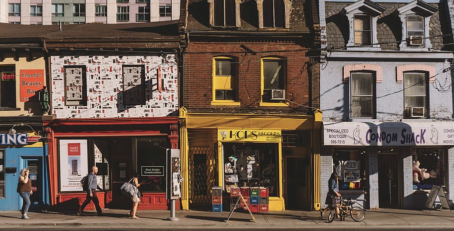 4 person standing beside the street during daytime, urban Scene HD wallpaper