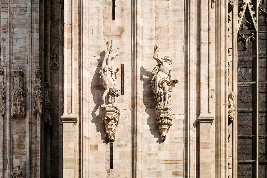 brown statue on wall, church, gothic, cathedral, columns, sculpture HD wallpaper