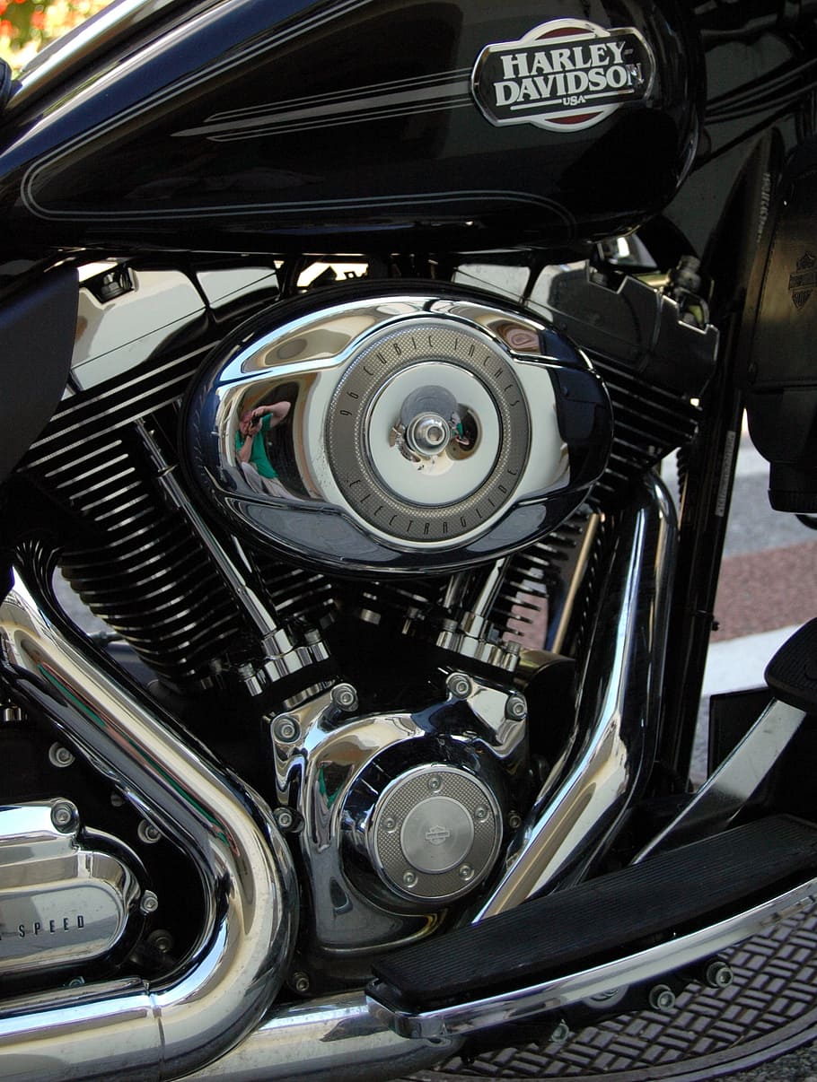 Harley Davidson Cruiser Motorbike, chrome, classic, close-up HD wallpaper