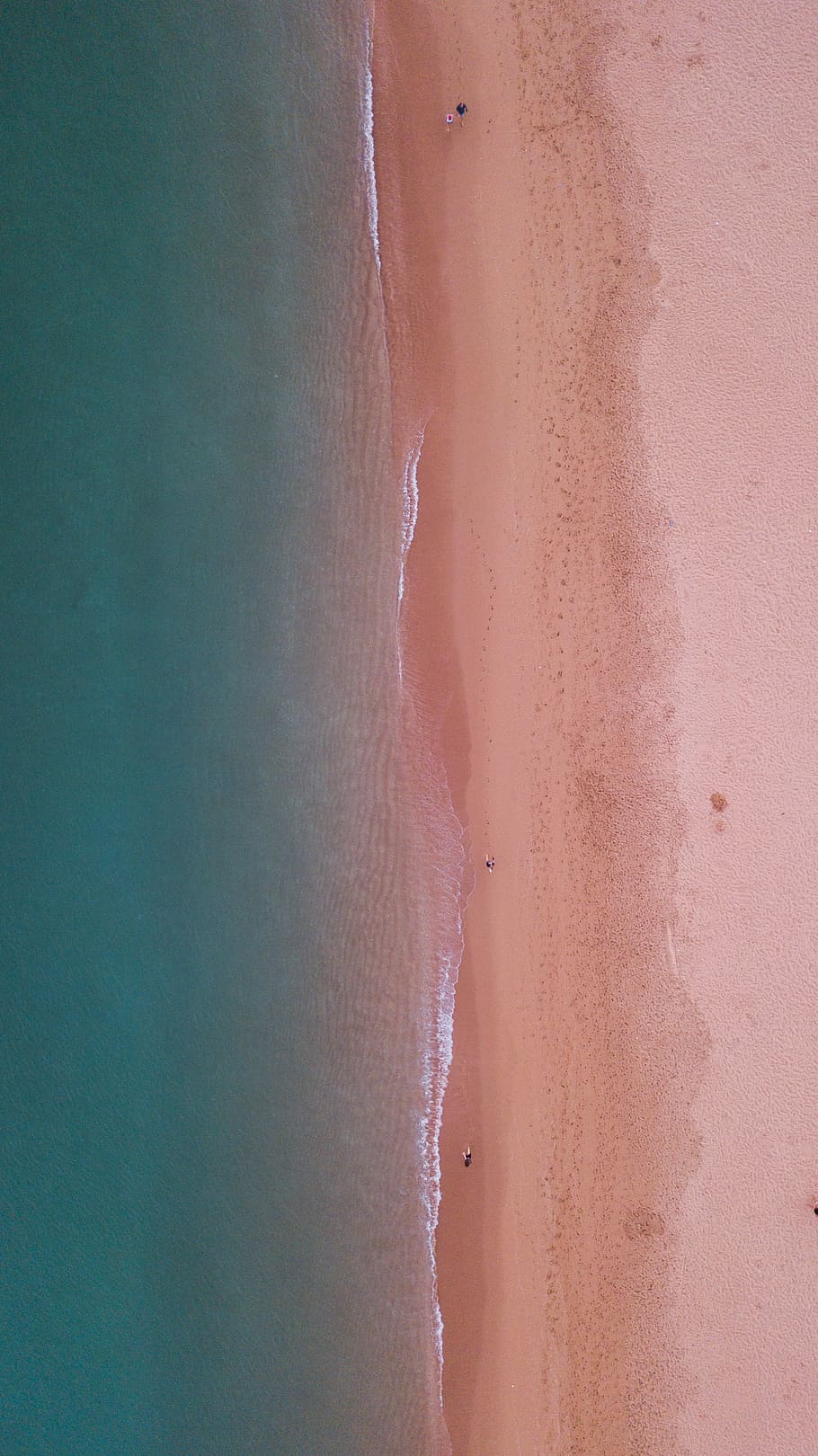 aerial photography of beach, areal photo of seashore and body of water
