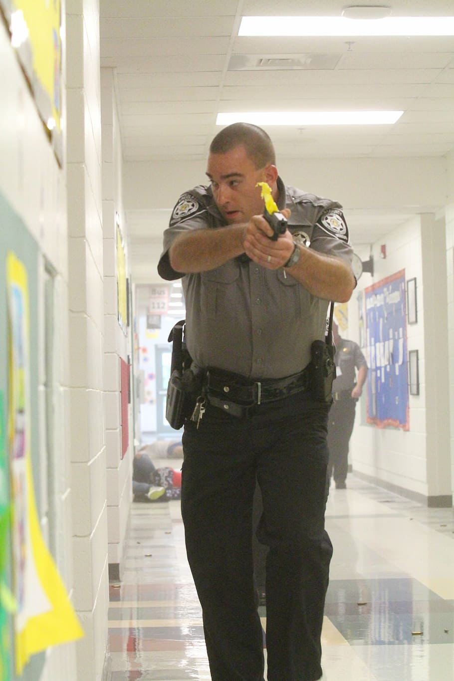 police, drill, training, gun, one person, indoors, real people HD wallpaper