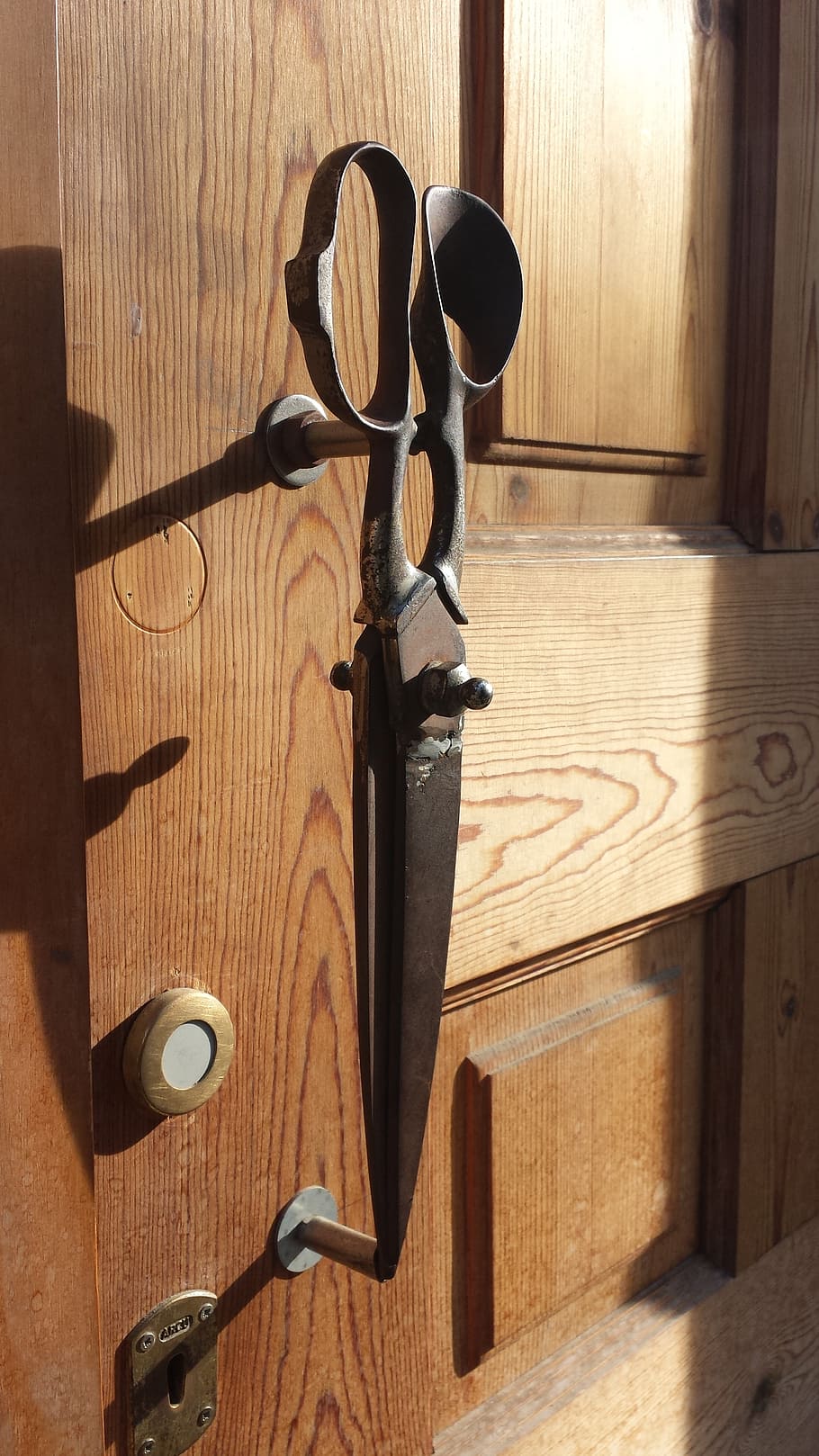 scissors, door, shadow, wood - material, sunlight, indoors HD wallpaper