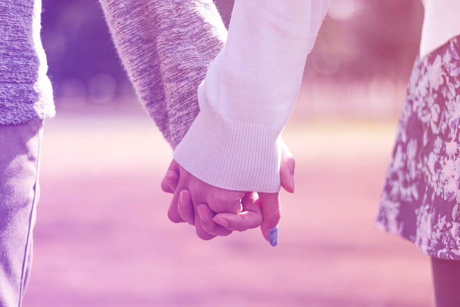 woman and man holding hands during daytime, beach, outdoors, people HD wallpaper