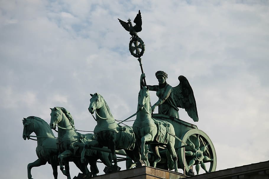 quadriga, berlin, landmark, germany, brandenburg gate, horse HD wallpaper