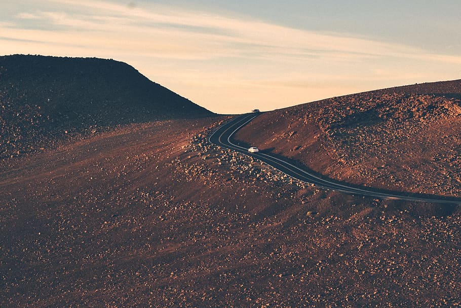 car on road, desert with black asphalt road during daytime, brown soil HD wallpaper