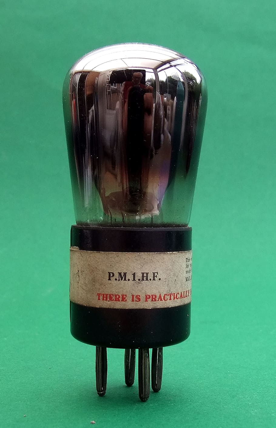 triode, valve, tube, pm1hf, circa, 1930, green color, close-up HD wallpaper