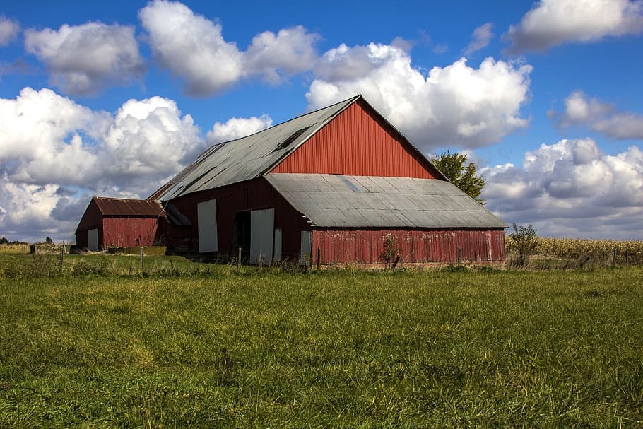 clouds, barn, sky, blue sky, rural, farm, scenic, farm scene HD wallpaper