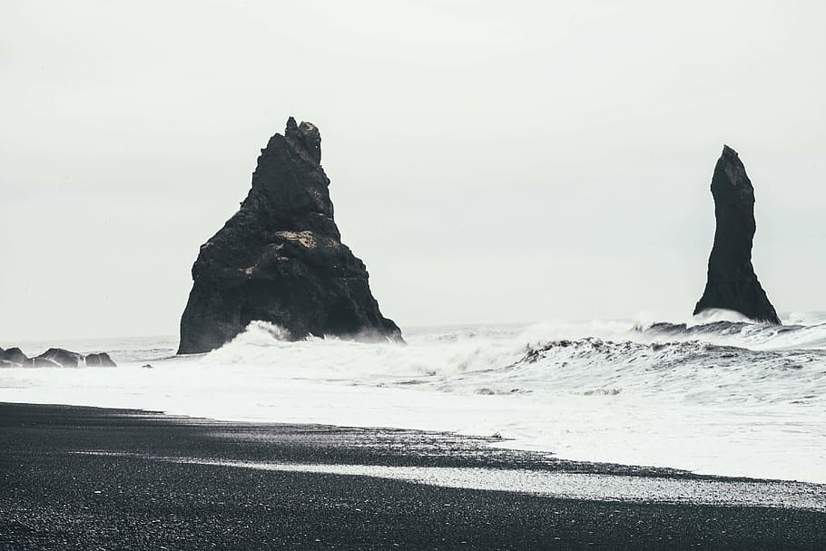 view of black rock formation, sea, waves, crashed, shore, beach, HD wallpaper