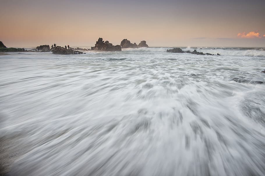 time lapse photography of body of water waves, beach, dawn HD wallpaper
