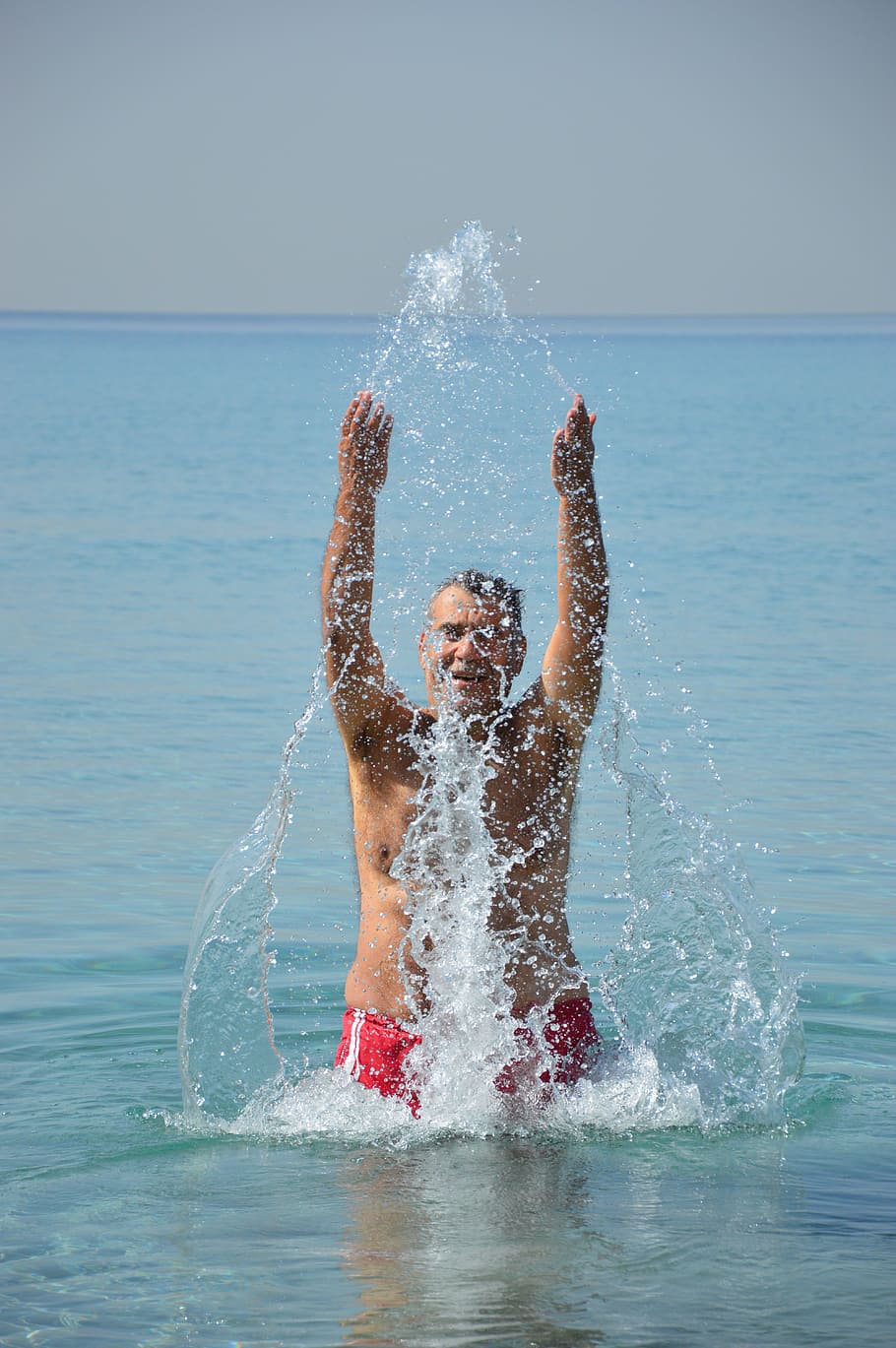 water, inject, water splashes, sea, motion, one person, lifestyles HD wallpaper