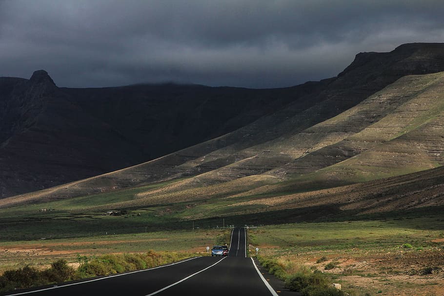 Cars on a Mountain Road, cloudy, dark, overcast, travel, trip HD wallpaper