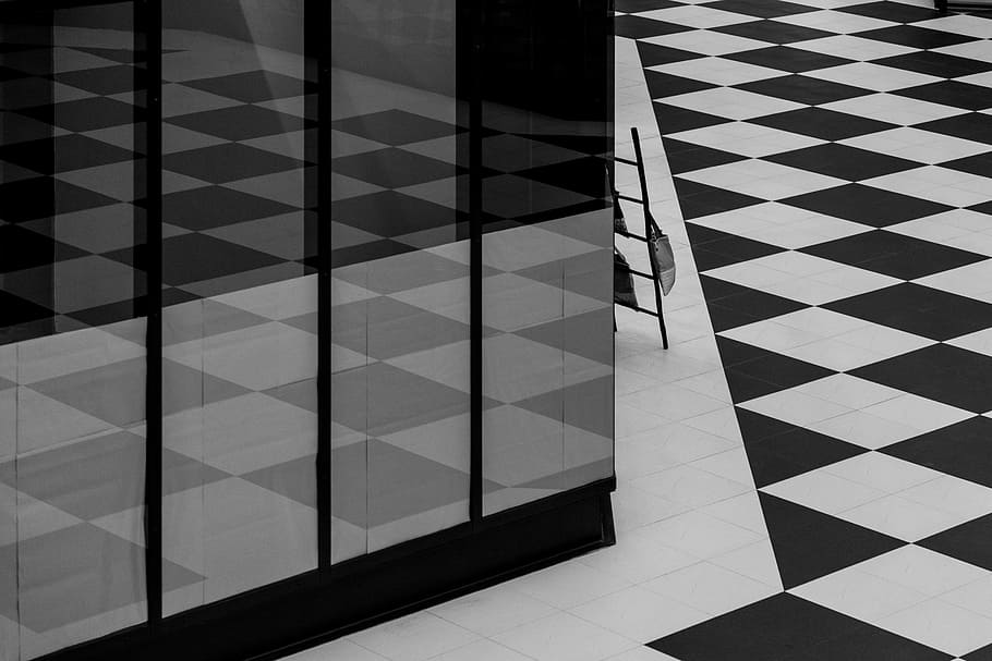 white and black floor tile, white and black checked tile room