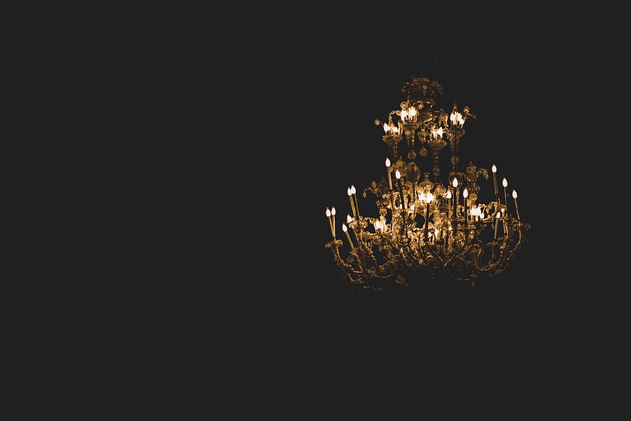 turn on upright chandelier, uplight chandelier with black background, HD wallpaper