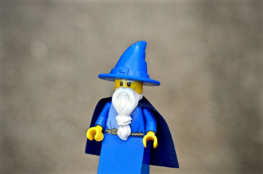 NEW LEGO WITCH MINIFIG figure minifigure halloween broom green purple wicked