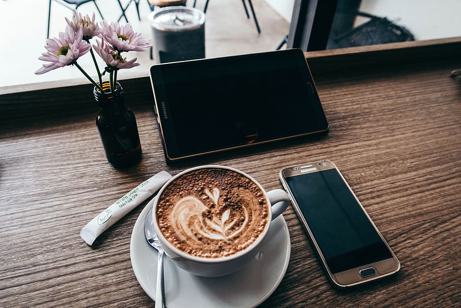 cappuccino on white ceramic mug, coffee, hot, drink, espresso HD wallpaper