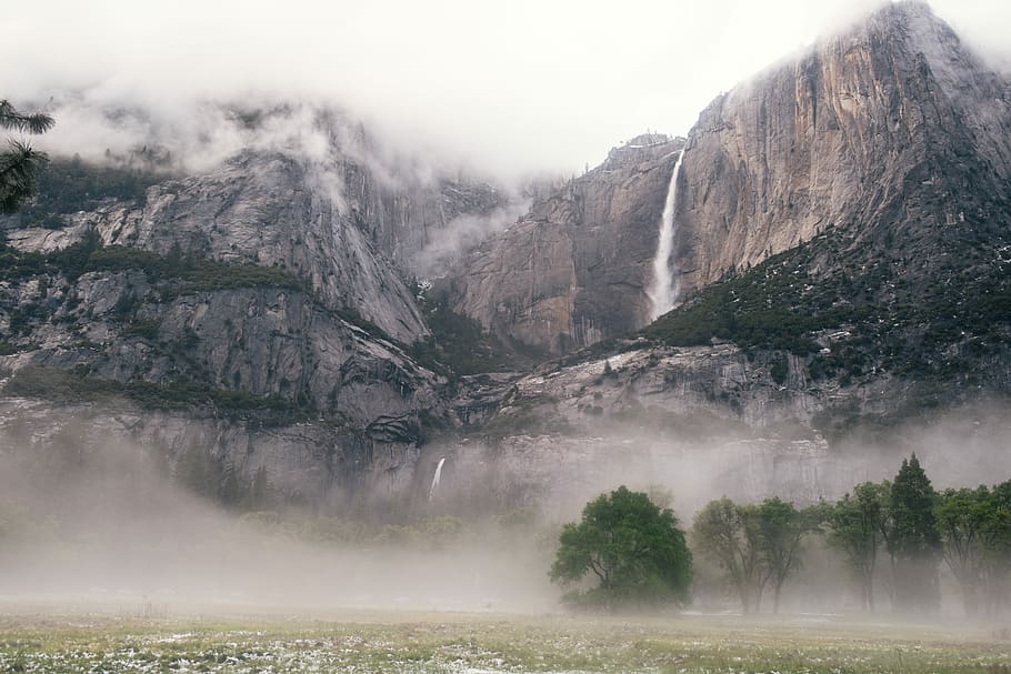 waterfalls between rocky mountain, Yosemite Falls, U.S.A., tree HD wallpaper