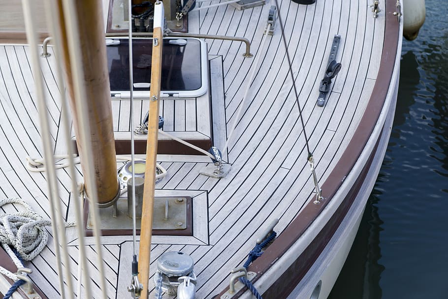 white and red ship, white and brown boat on body of water, floor HD wallpaper