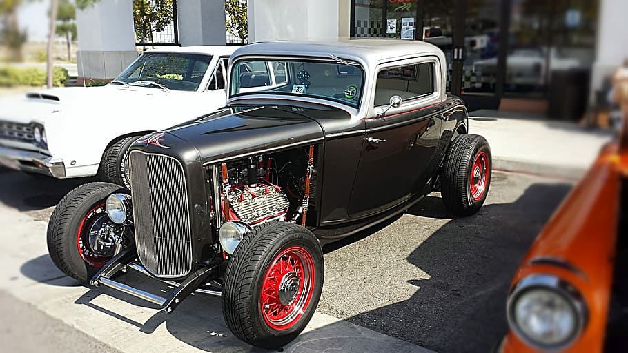 selective focus photography of classic black and gray car, Retro HD wallpaper