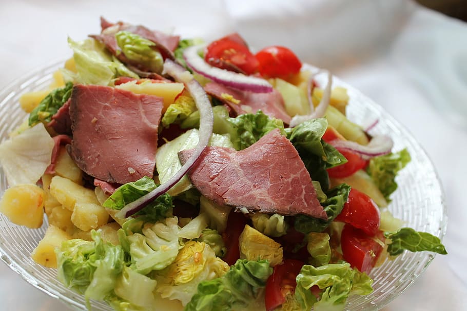 raw meat on vegetable salad, steak, healthy, food, food and drink HD wallpaper