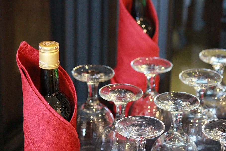 wines, wine glasses, table, props, bottle, alcohol, red, food and drink HD wallpaper