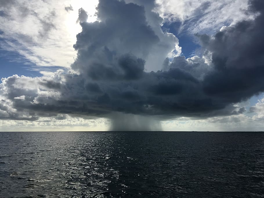 Micro squall, sea under white clouds with rain, storm cloud, blue sky, HD wallpaper