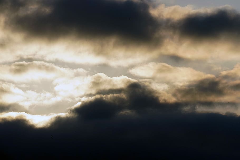 clouds and blue sky photo at daytime, gray and beige sky during daytime HD wallpaper