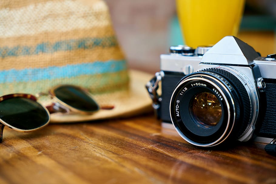 black and gray camera near the sunglasses on table, old, lens HD wallpaper